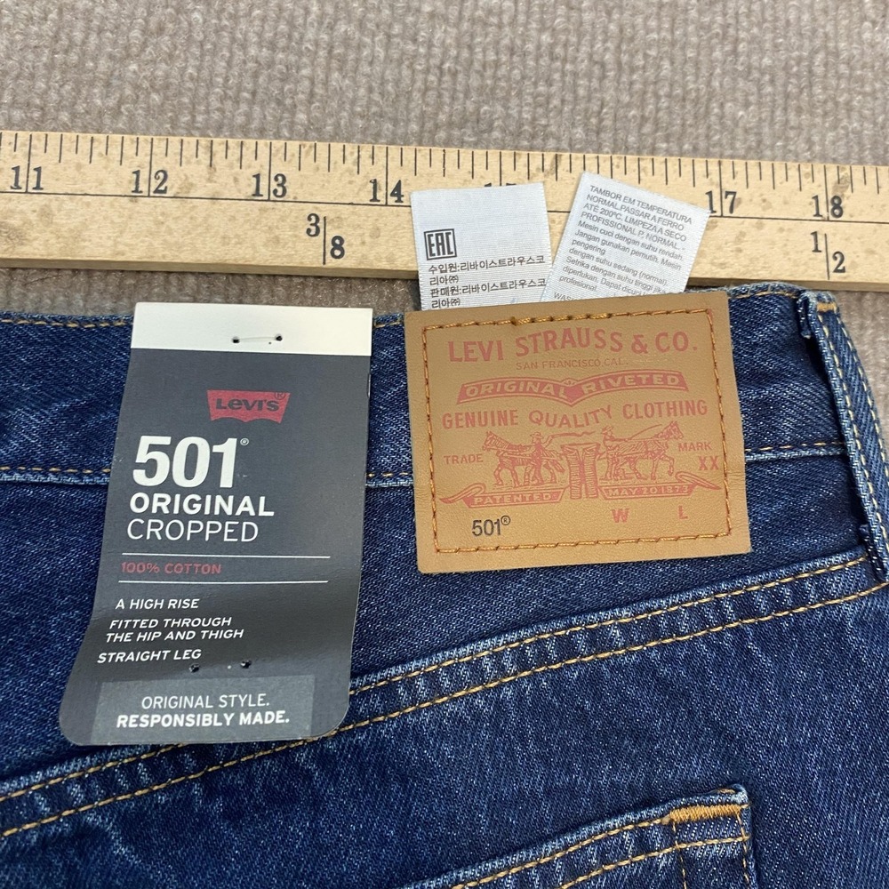 Levis 501 Original Cropped Jeans Womens W33 L28 Blue Med Wash High Rise Denim - Picture 7 of 12